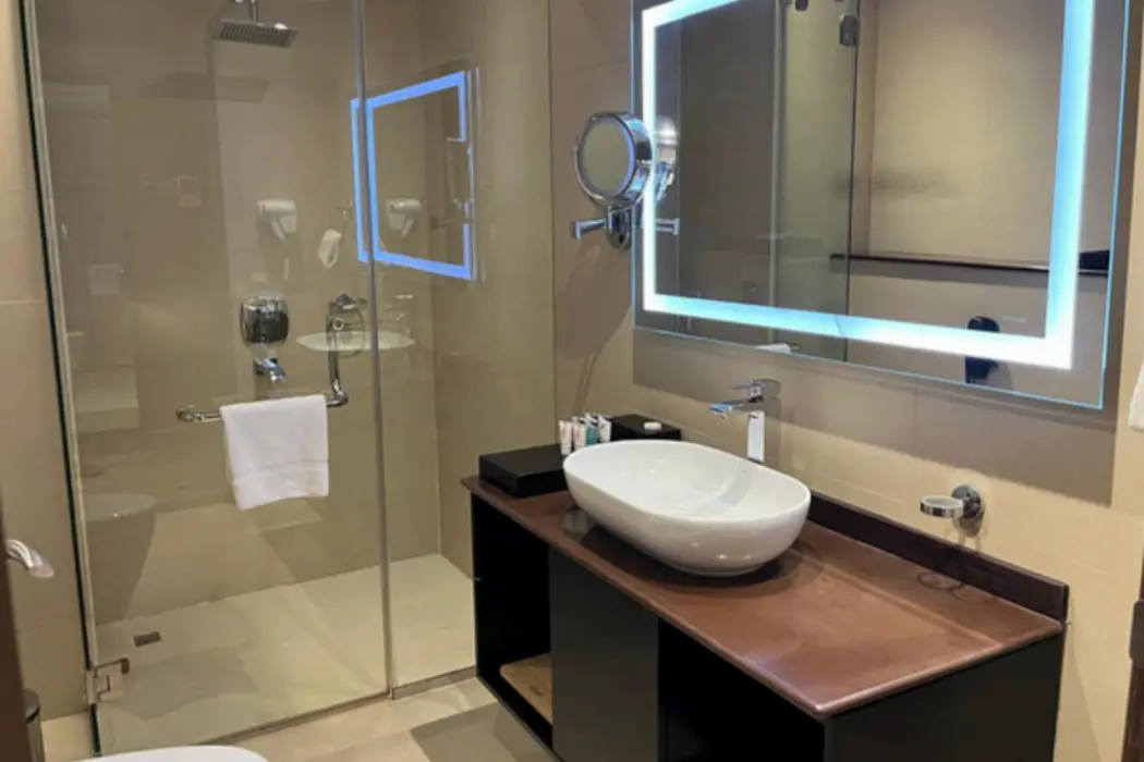 Carnelian Muscat - Airport Hotel