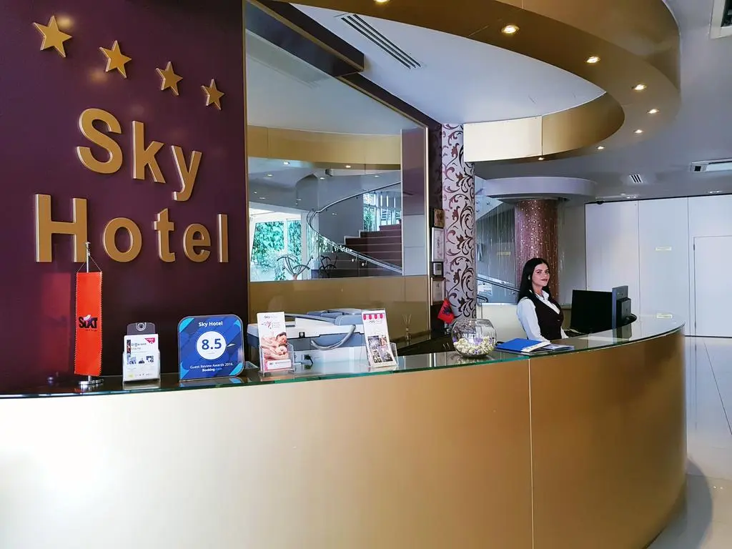 Sky Hotel Tirana 4*