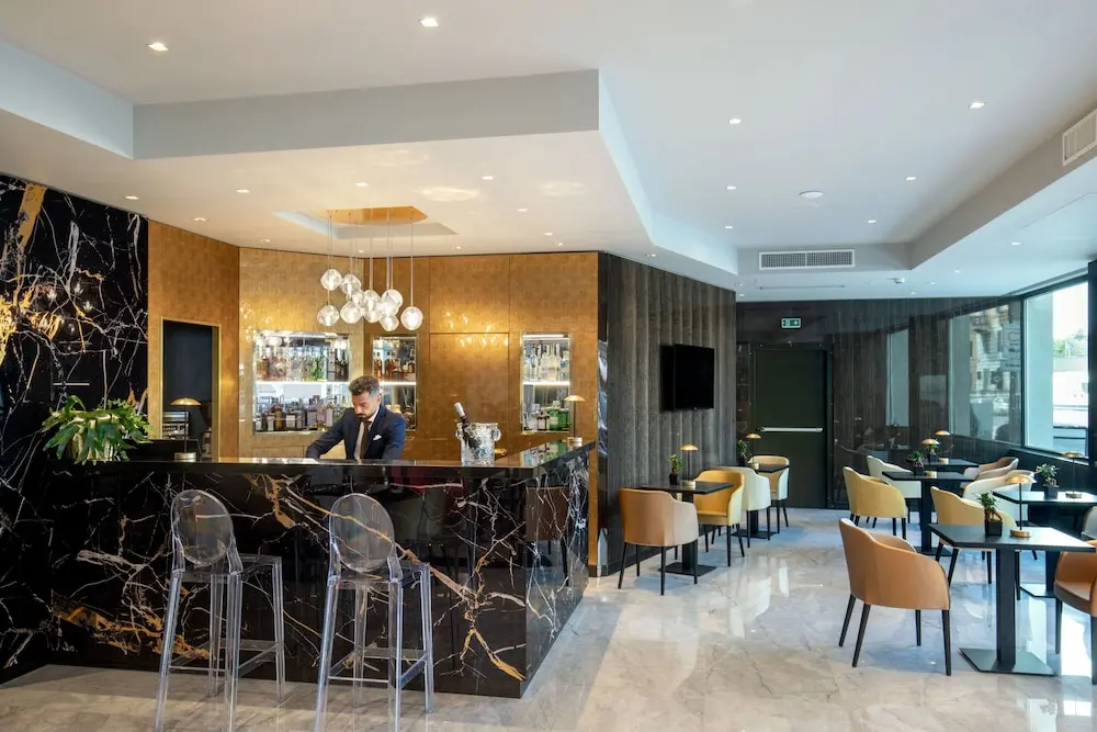 Hotel St. Martin ou Similar