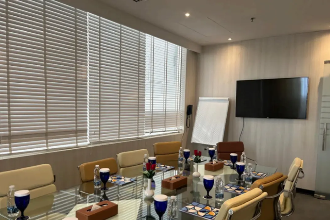 Carnelian Muscat - Airport Hotel