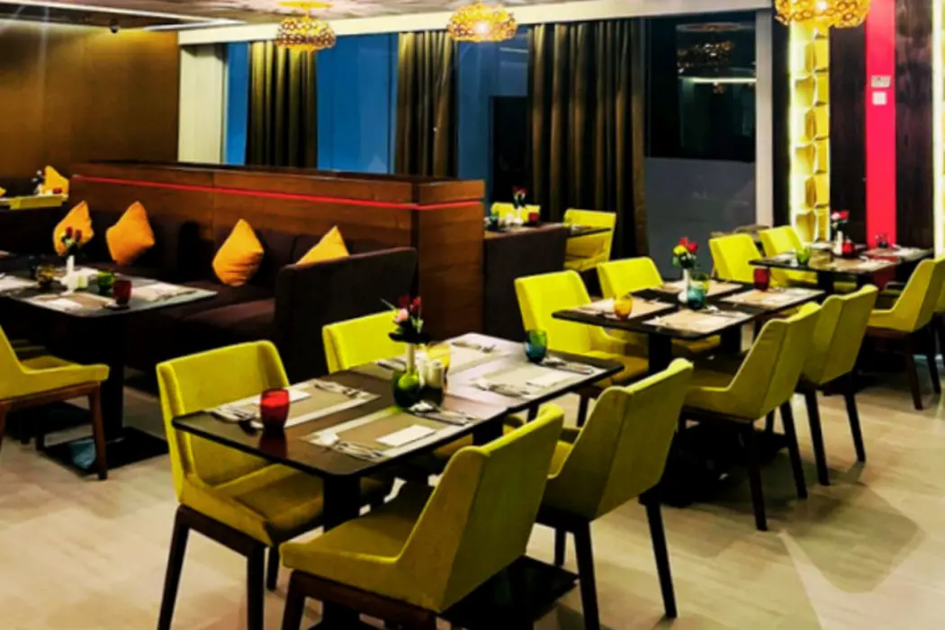 Carnelian Muscat - Airport Hotel