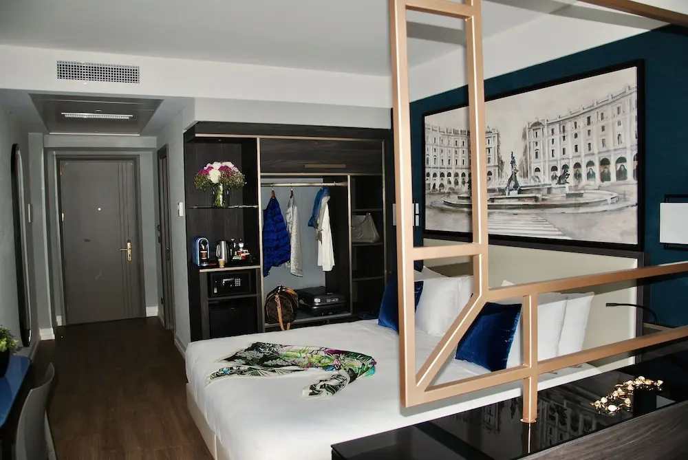 Hotel St. Martin ou Similar