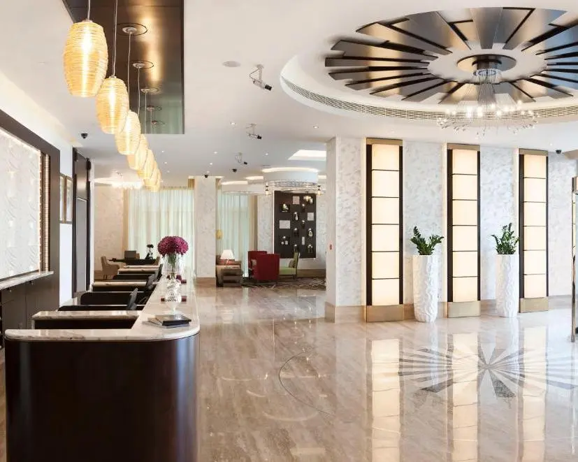 CARLTON DOWNTOWN HOTEL