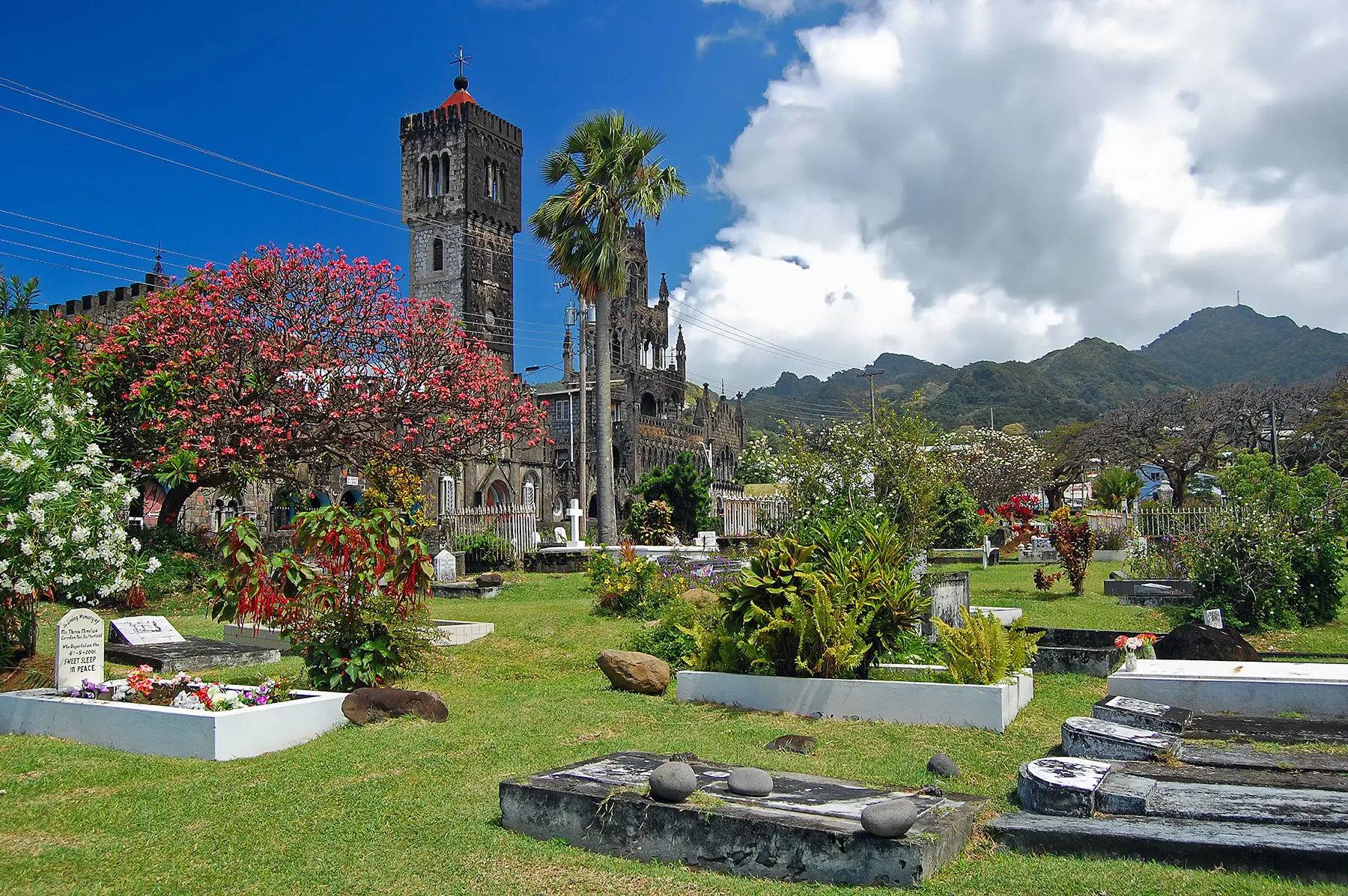 Saint Vincent and the Grenadines, Saint Vincent en de Grenadines