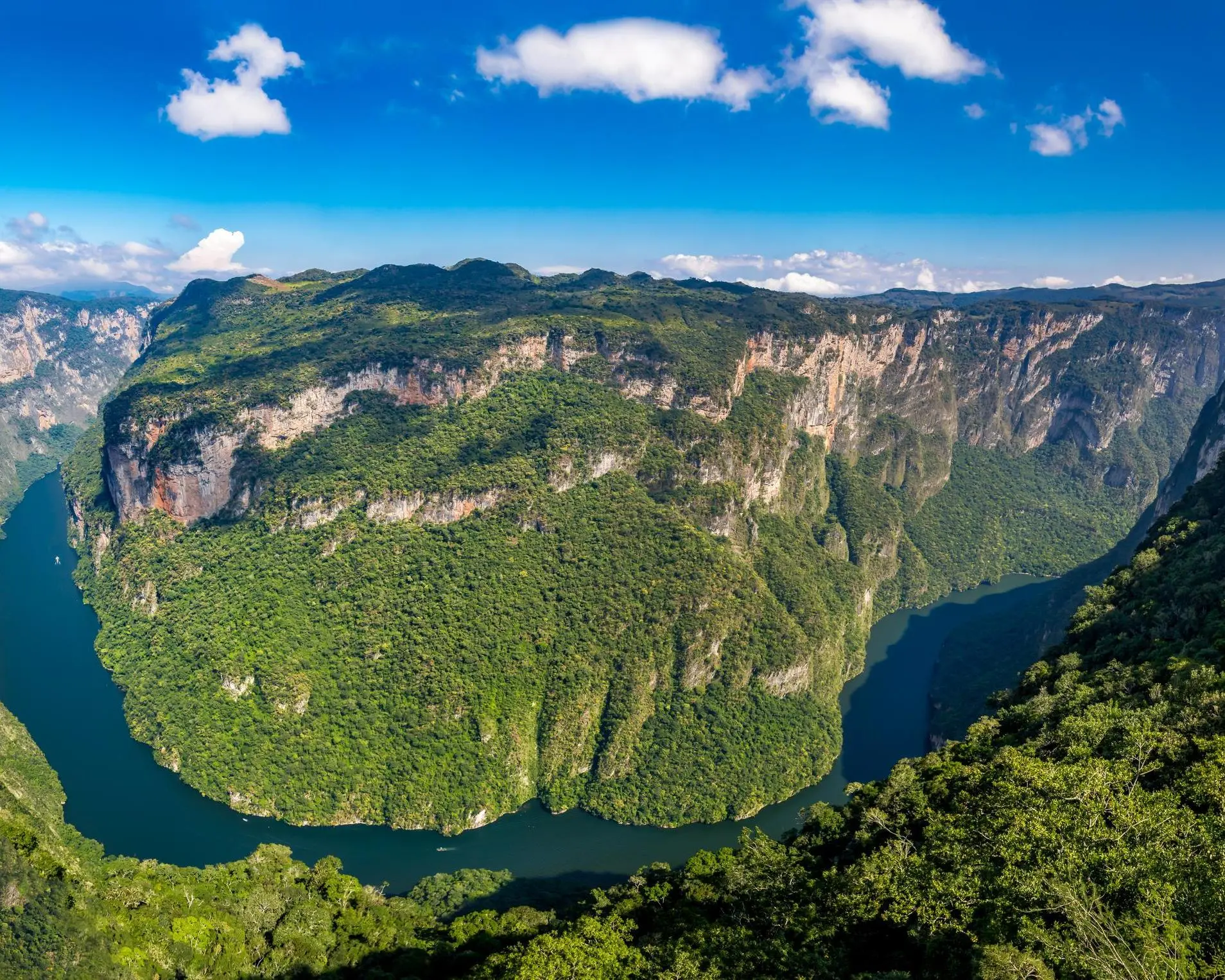 دره سومی‌درو, مکزیک
