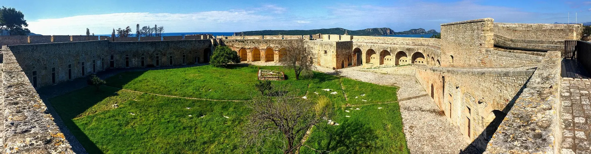 Pilos, Yunanistan