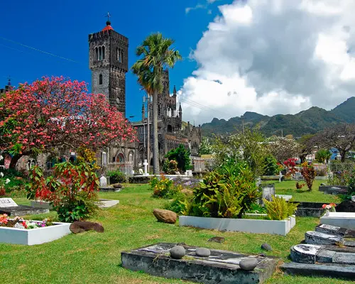 Saint Vincent and the Grenadines, Saint Vincent en de Grenadines