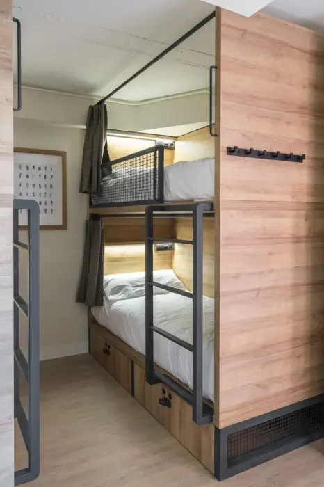 LATROUPE Grand Place Hostel