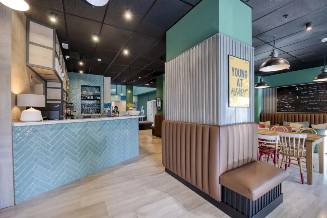 LATROUPE Grand Place Hostel