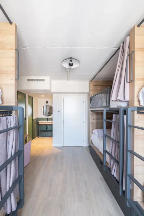 LATROUPE Grand Place Hostel