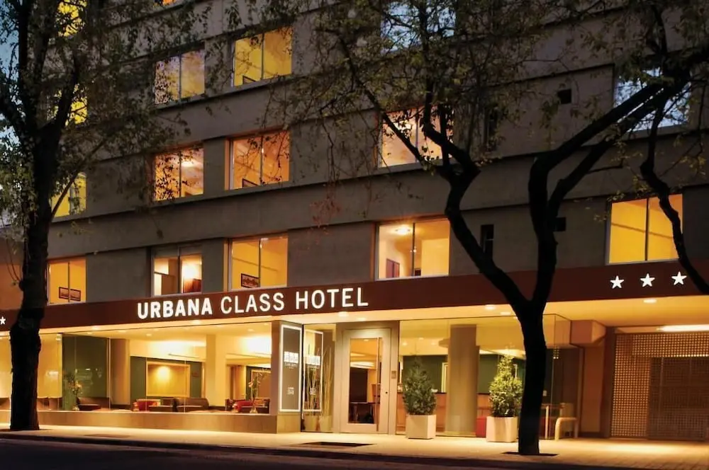 Urbana Class Hotel - null