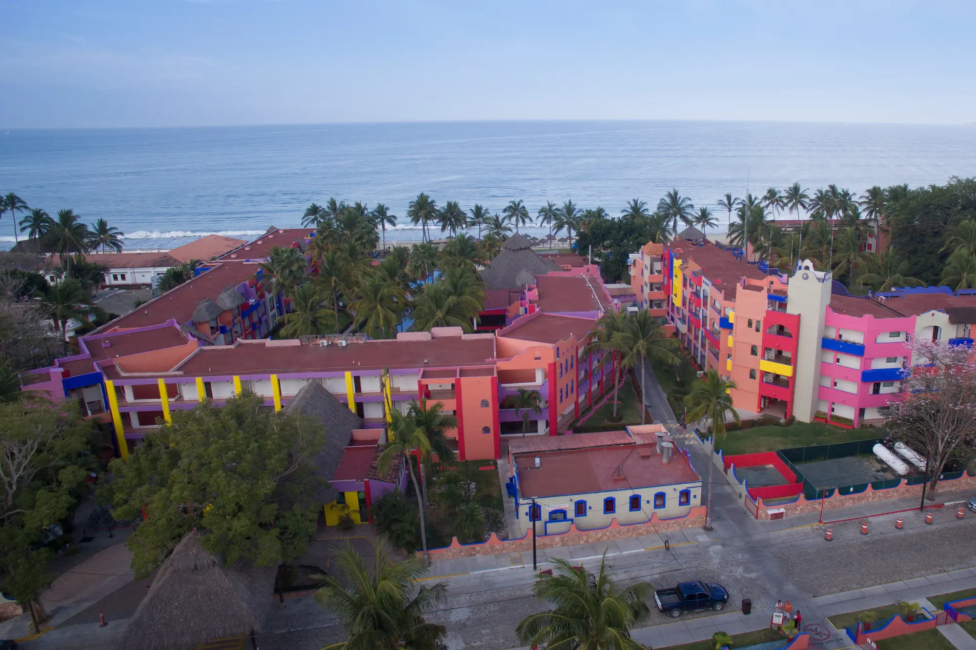 Grand Decameron ComplexBucerias Trademark All-Incl - Viajes El Corte ...