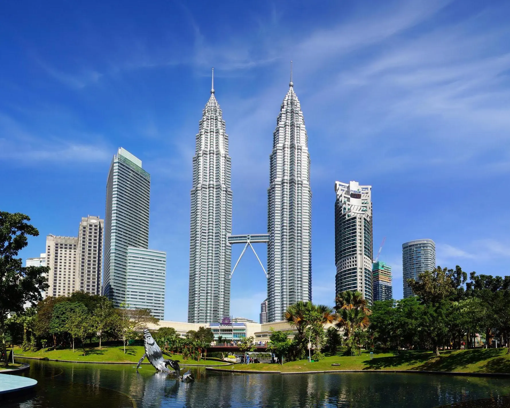 Classic Malaysia Journey: From Urban Charm to Nature's Wonders desde US ...