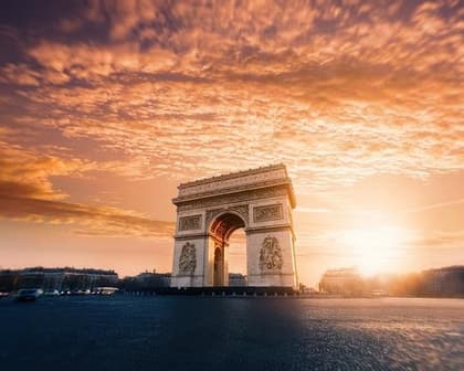 Imagem -  from Moscow to Europe (Berlin-Paris-Madrid-Rome)