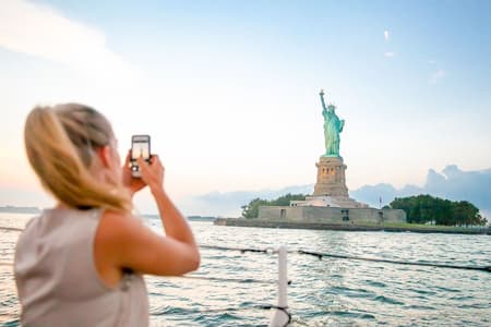 Crucero Turístico por la Estatua de la Libertad y el Skyline de Manhattan