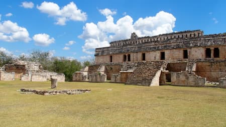 Excursión a Uxmal y Kabah desde Mérida