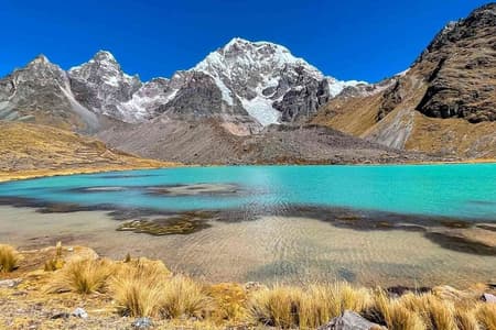 Trekking por las 7 Lagunas de Ausangate con Recogida en Grupo Reducido (Opcional en Privado)