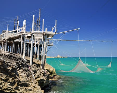 In e-bike lungo la Costa dei Trabocchi