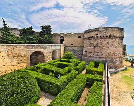 Discovering Taranto between history and monuments