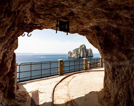 En las minas de Sulcis entre naturaleza y tradición.