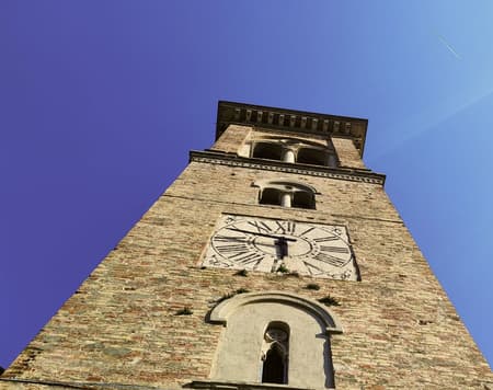 In Vespa nelle colline marchigiane tra natura e gusto