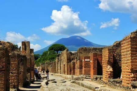 Tagesausflug von Neapel nach Pompeji und zum Vesuv mit Keine-Warteschlange-Ticket