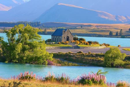 Mount Cook, Lake Tekapo and Tasman Glacier Tour from Christchurch