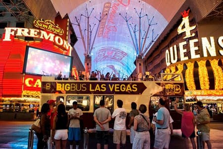 Big Bus Las Vegas : Sightseeing Night Tour mit Open-Top Bus