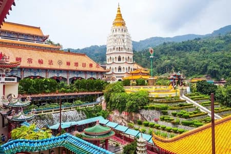 Penang Day Trip with Temple and Penang Hill Tickets (Fast Lane)