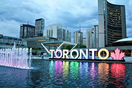 Toronto Walking Tour - Discover Toronto Like a Local