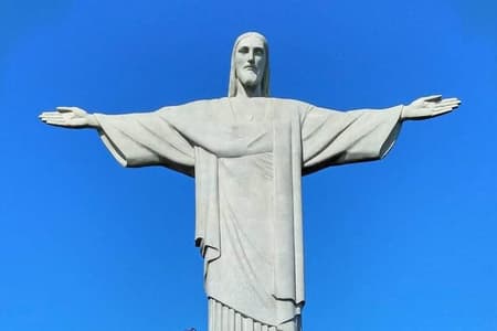 Cristo Redentor + City Tour: Transfers, Local Guide and Tickets.