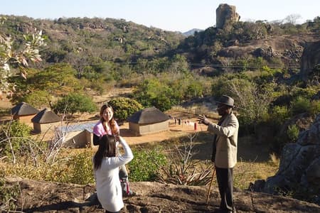  Visita del villaggio di Silunguzi Matopos e delle pitture rupestri!
