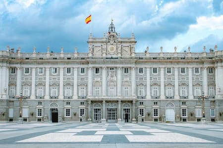 Private Visit to the Royal Palace of Madrid and the Prado Museum. 