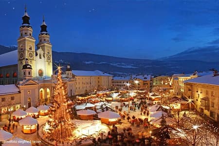 Excursión de un día a los mercados navideños de Innsbruck - Bressanone - Vipiteno