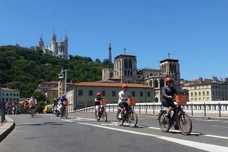 2h - Tour en bicicleta eléctrica por Lyon con un guía local