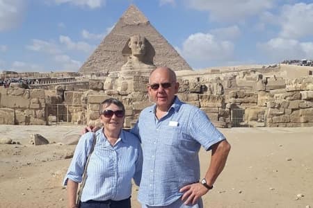 8-Hour Private Tour of the Pyramids, Egyptian Museum and Bazaar from Cairo