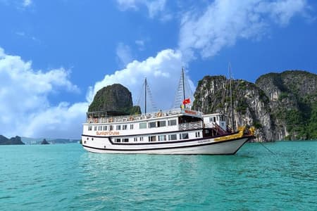 Halong bay Deluxe Cruise 2D/1N: Kayaking, swimming, Titop island & surprise cave