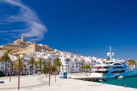 Private 4-hour walking tour of Ibiza with official tour guide