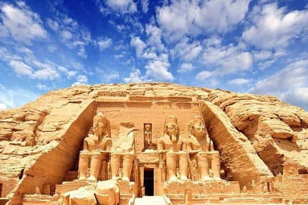 Tour di un giorno ad Abu Simbel dal Cairo via Assuan