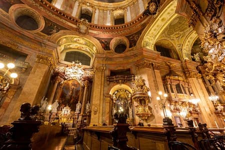 Wien: Klassisches Konzert in der Peterskirche