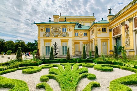 Wilanów Palace Grounds: An Self-Guided Audio Tour