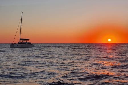 Santorini Classic Catamaran Cruise with Meal Drinks and Transfers