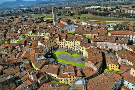 Lucca: zelfgeleide fietstour met MAP