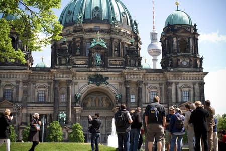 Explore Berlin's Top Attractions 3-hour English Walking Tour