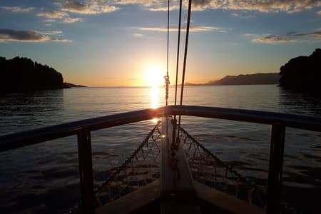 Dubrovnik Elafiti Islands Cruise with Lunch, Drinks and Pickup