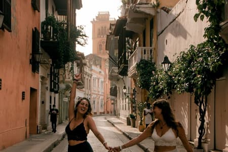 Walled City, San Felipe Castle & Popa Convent Cartagena City Tour