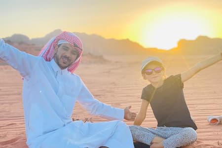 Heldags Jeep Tour & Traditionell Lunch - Wadi Rum Desert Highlights