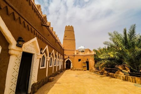 Full-Day Ushayger Tour with Lunch from Riyadh