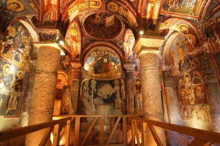 Top Sites de Cappadoce : Visite Rouge avec Visite de Ville Souterraine