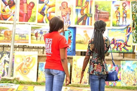 Nairobi City Walking Tour with Traditional Kenyan Lunch